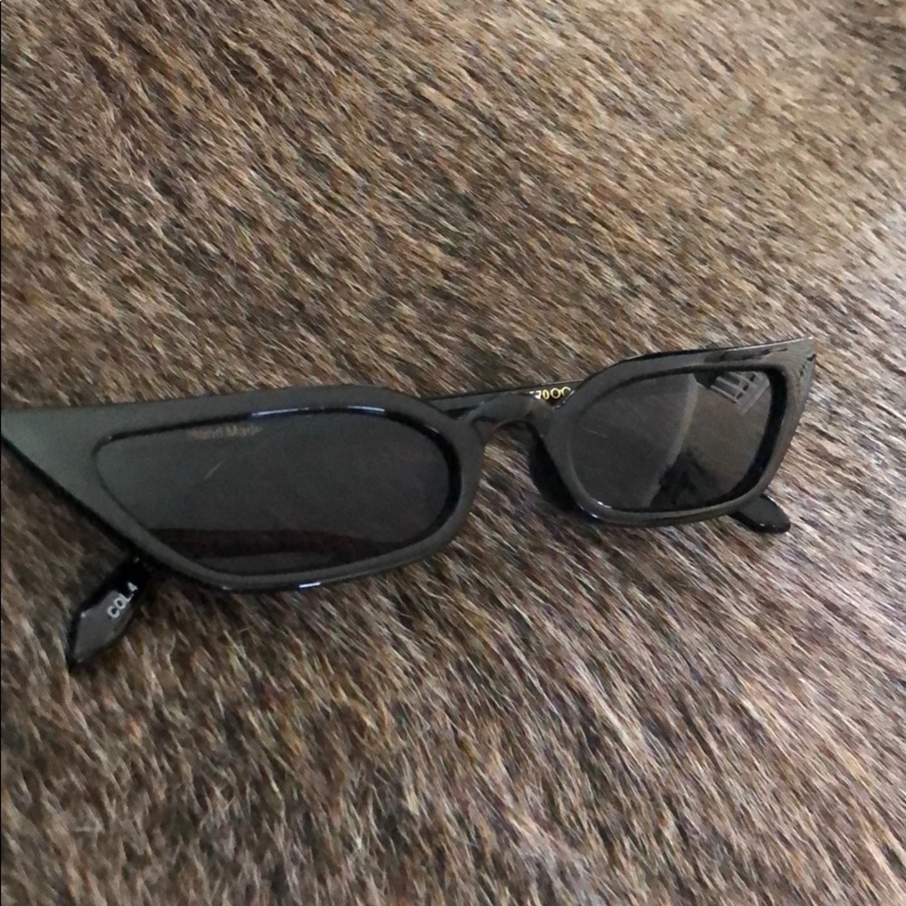 Thin Sunglasses Black - image 1